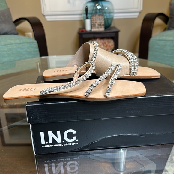 INC Womens‎ Pommona Rhinestone Slip On Slide Sandals Sz 10 - Picture 4 of 6